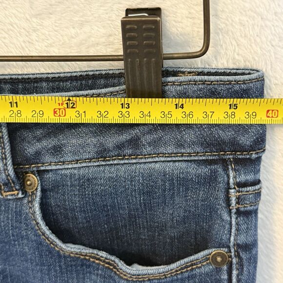 Liz Claiborne Girlfriend Jeans Straight Leg Mid Rise Women Size 4 Blue Denim - Picture 10 of 14